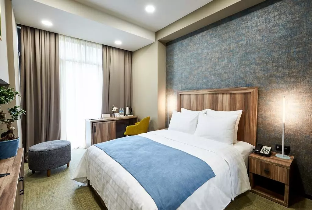 hotel best western city center tbilisi_shabavizparvaz_03.jpg